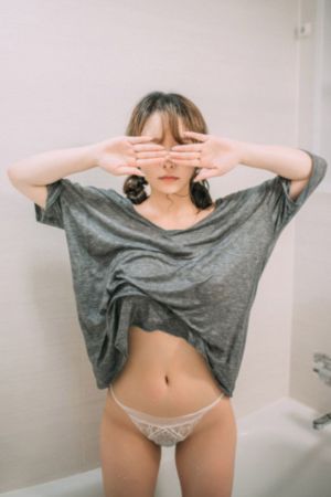 久久久久久久久久久久久久久伊免_蓝光免费高清观看