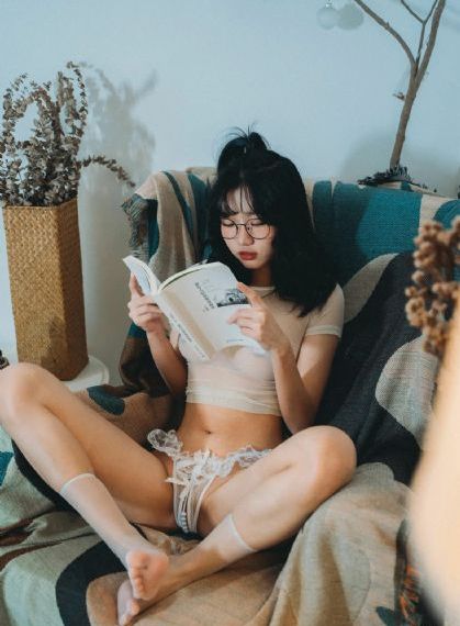www亚洲成人avcom_高清无删减在线观看